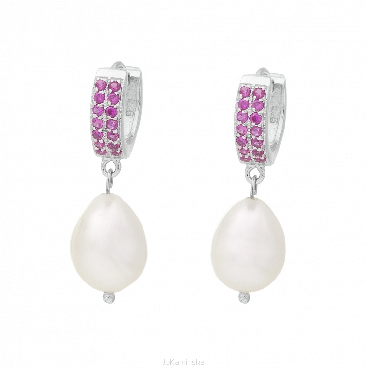 Semi-Broque Pearl Huggies