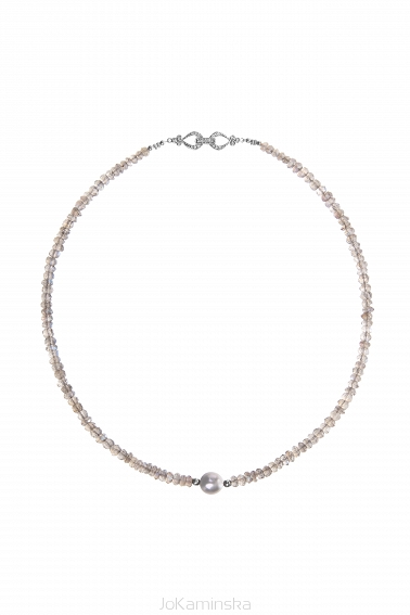 Simplicity Labradorite Necklace with Silver Pearl